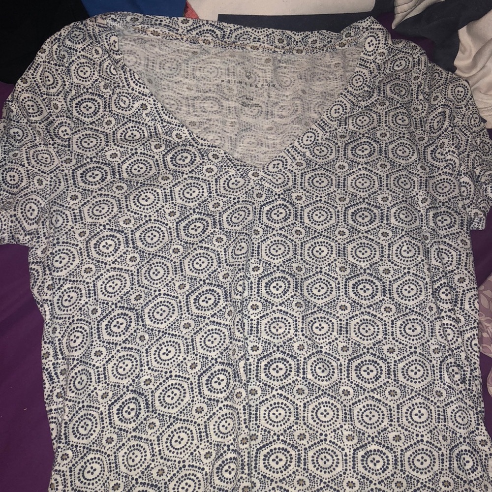 Prince and Fox v neck